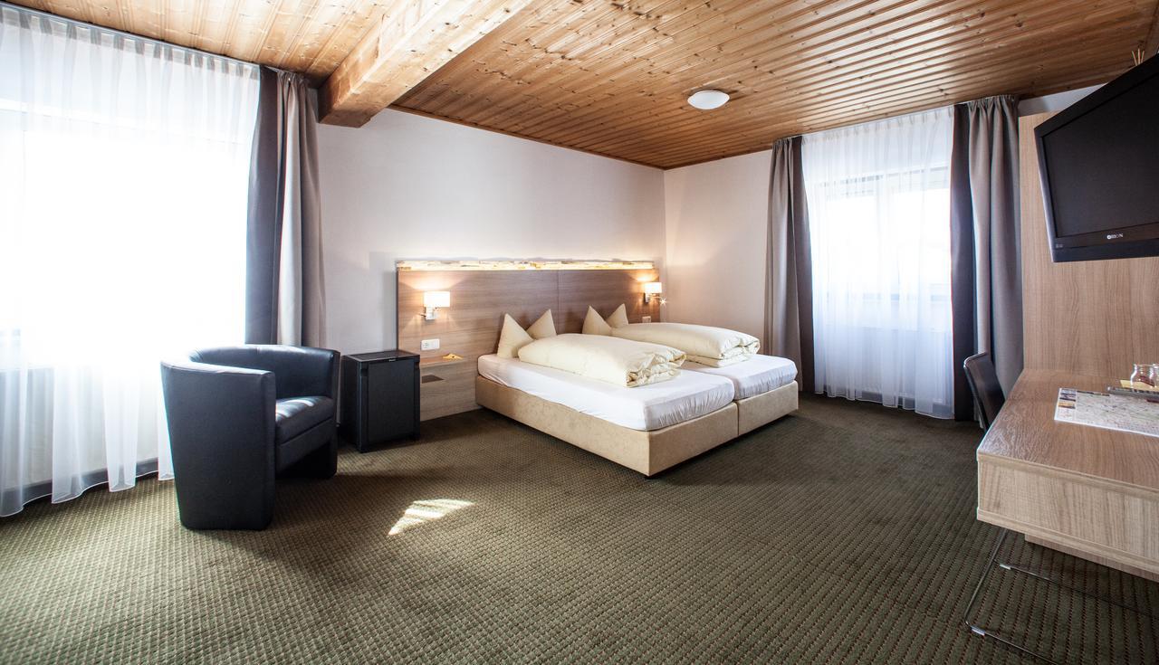 Hotel Vitis Erding Buitenkant foto