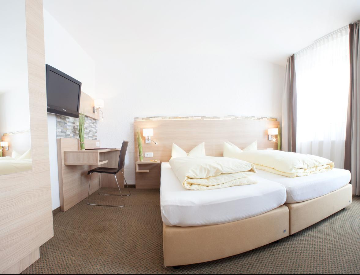 Hotel Vitis Erding Buitenkant foto